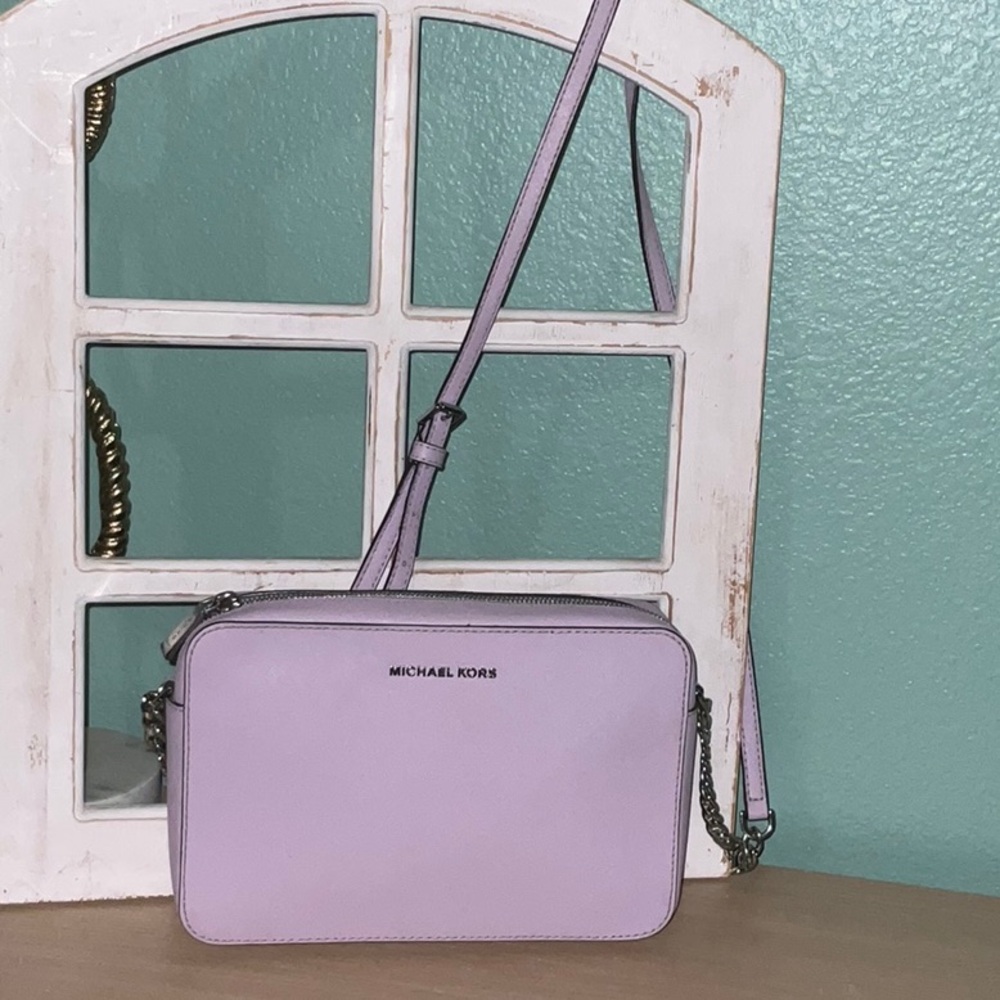 Michael Kors Lilac Jet Set Crossbody Bag - Picture 4 of 16